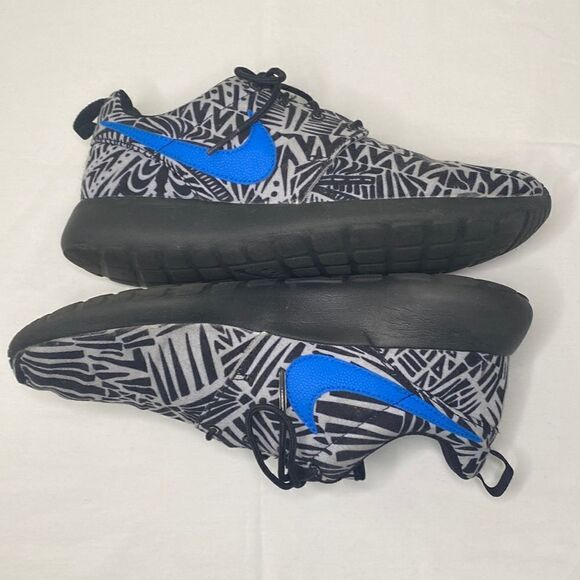 NIKE ROSHE ONE RUNNING SNEAKERS - Picture 3 of 7